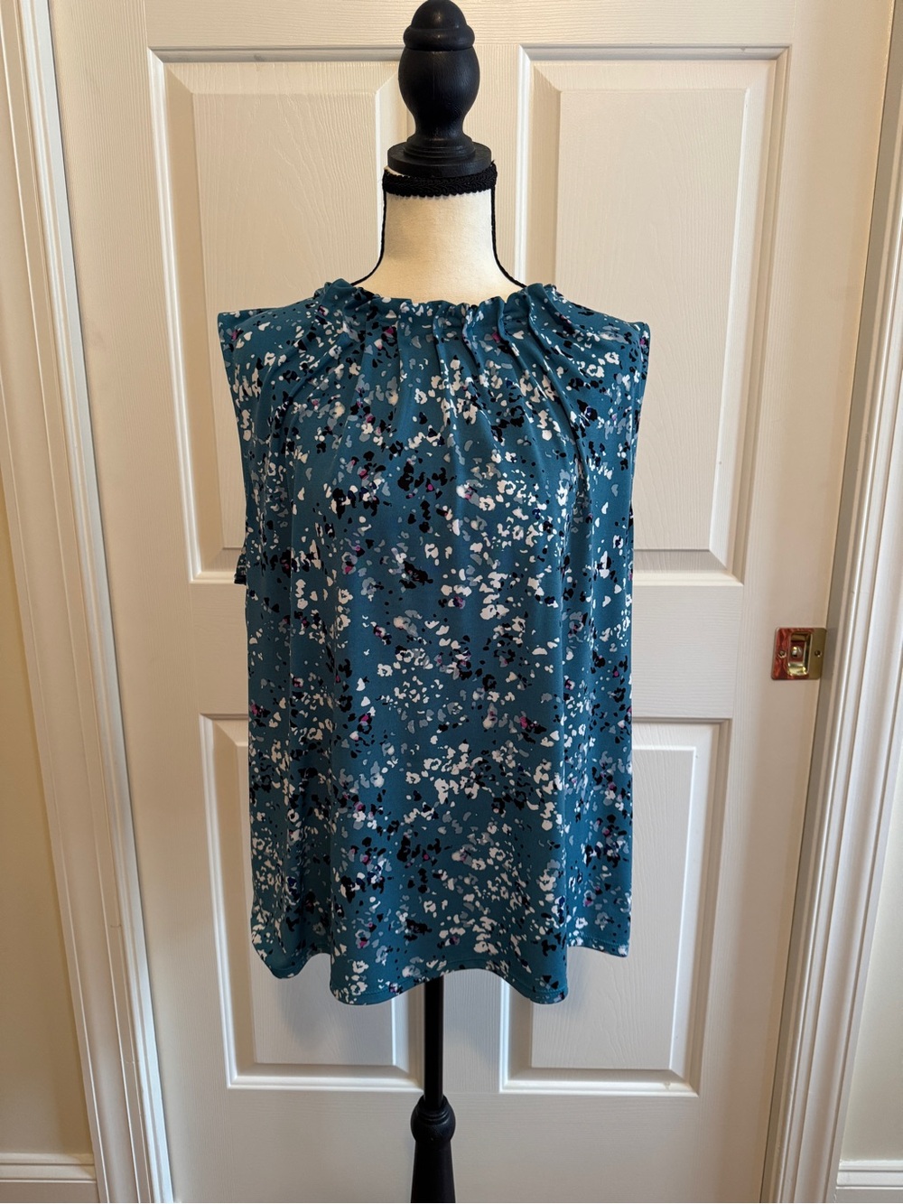 croft & barrow Teal Floral Sleeveless Pleated Neck Blouse